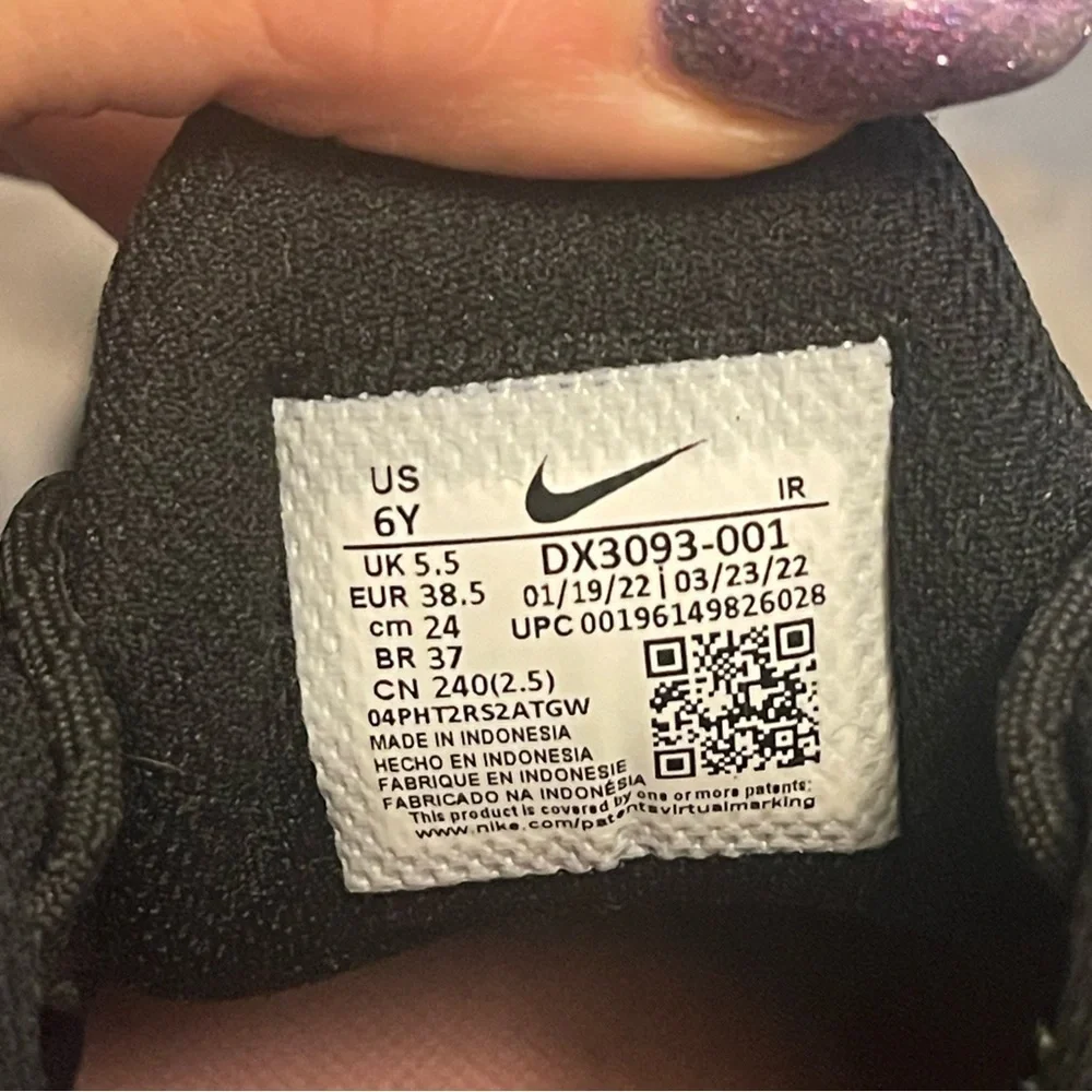 2022 Nike Air Max Plus GS 'Black Canyon Purple' size 6Y New without box